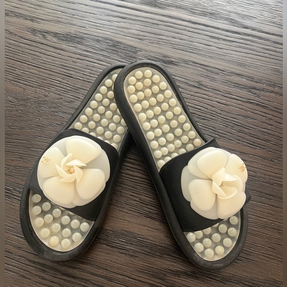 Chanel Camelia Mules size 38 - Picture 3 of 9